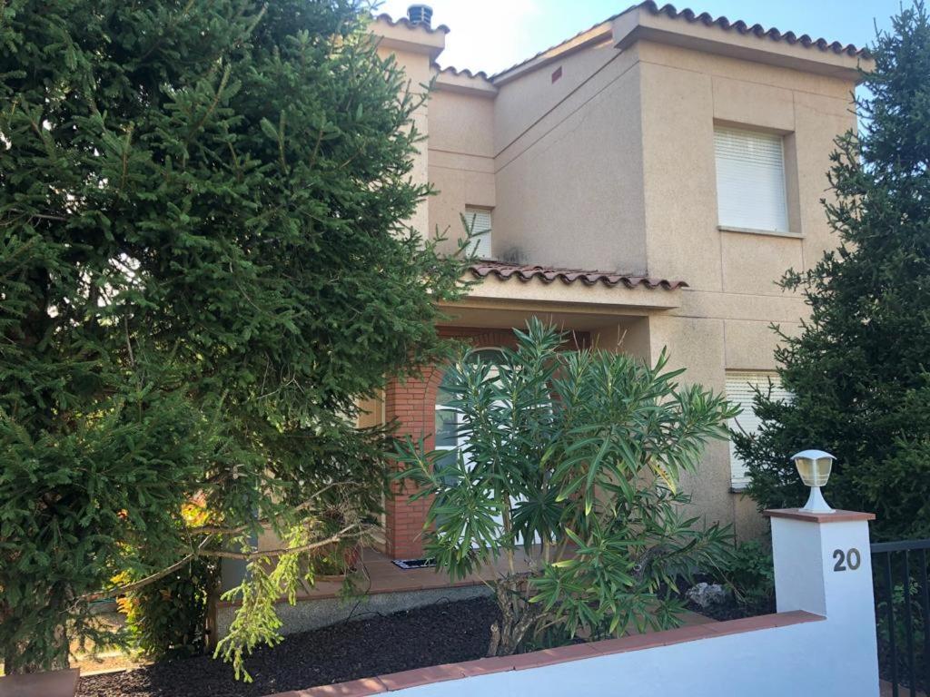 Вилла Casa Veuras Girona - Montilivi Экстерьер фото