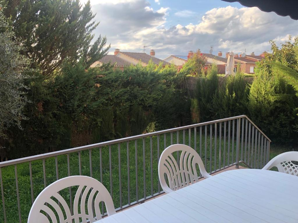 Вилла Casa Veuras Girona - Montilivi Экстерьер фото